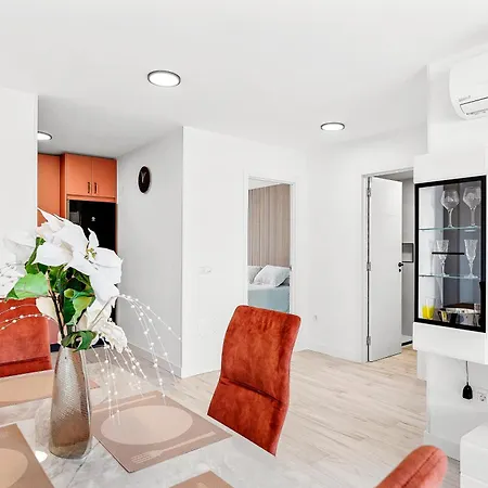 Sasha Tenerife Apartment *